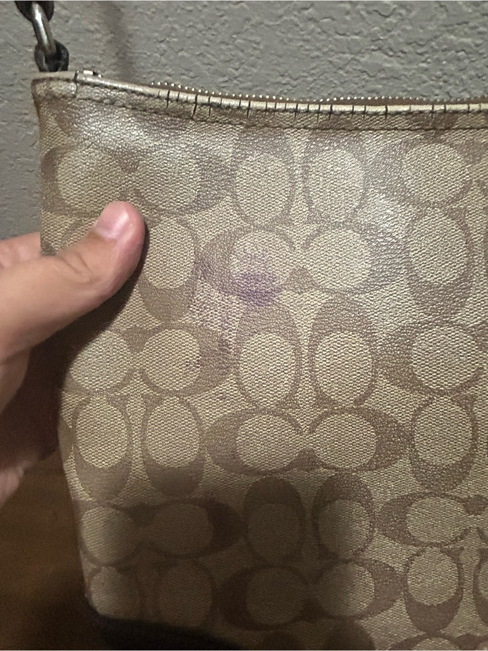 Cute Authentic Coach Crossbody - Picture 11 of 13